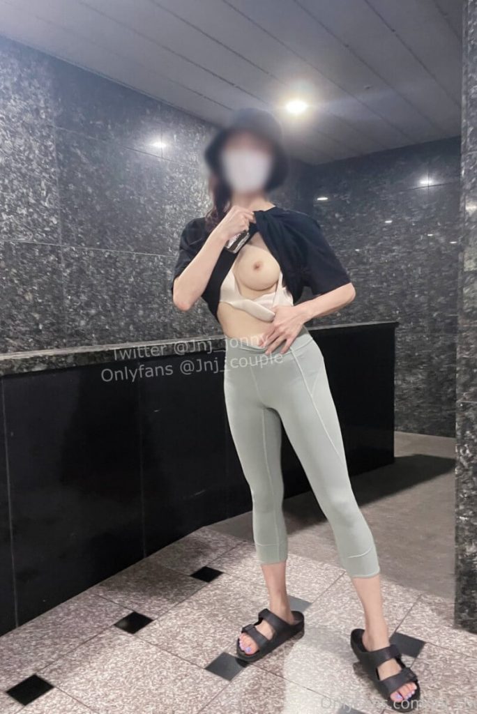 05080944331-684x1024-1