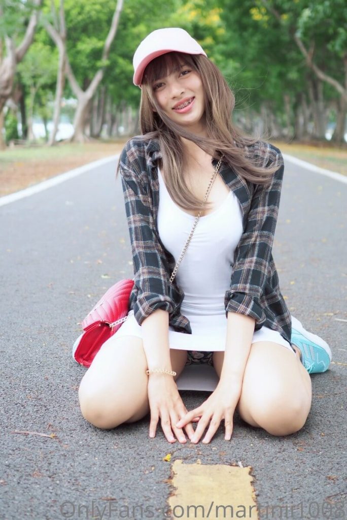 06023008779-684x1024-1