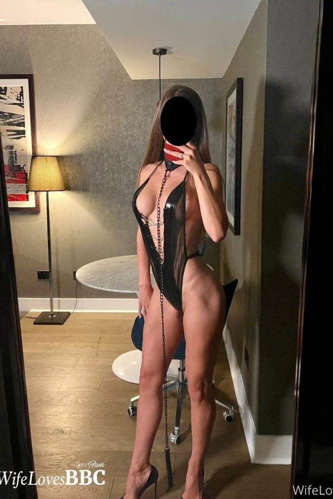 14072417156-684x1024-1