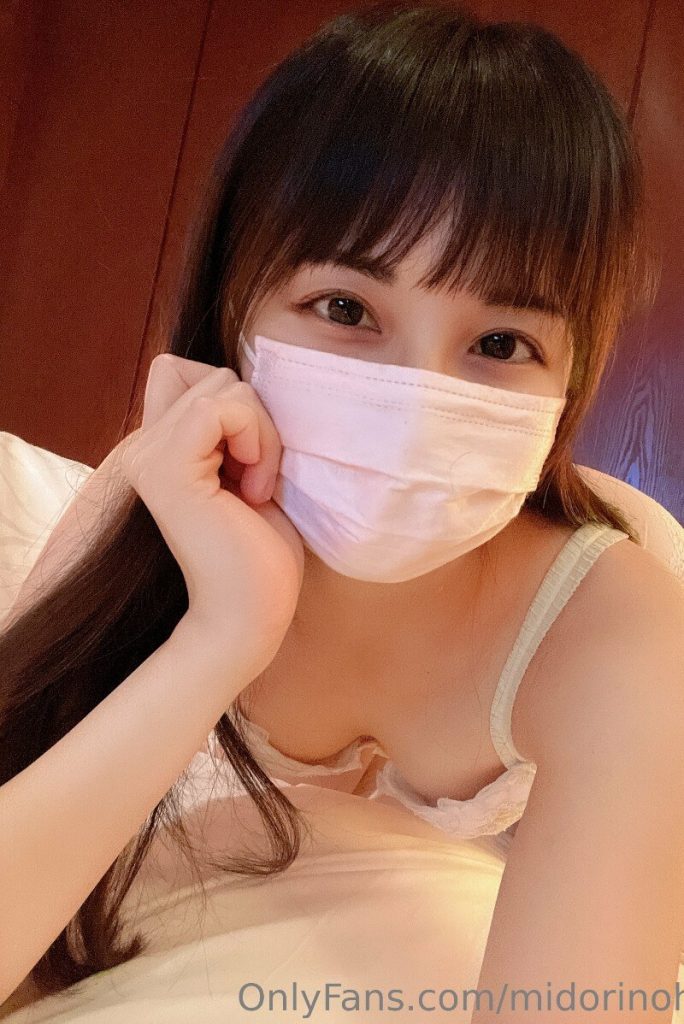 15043111951-684x1024-1