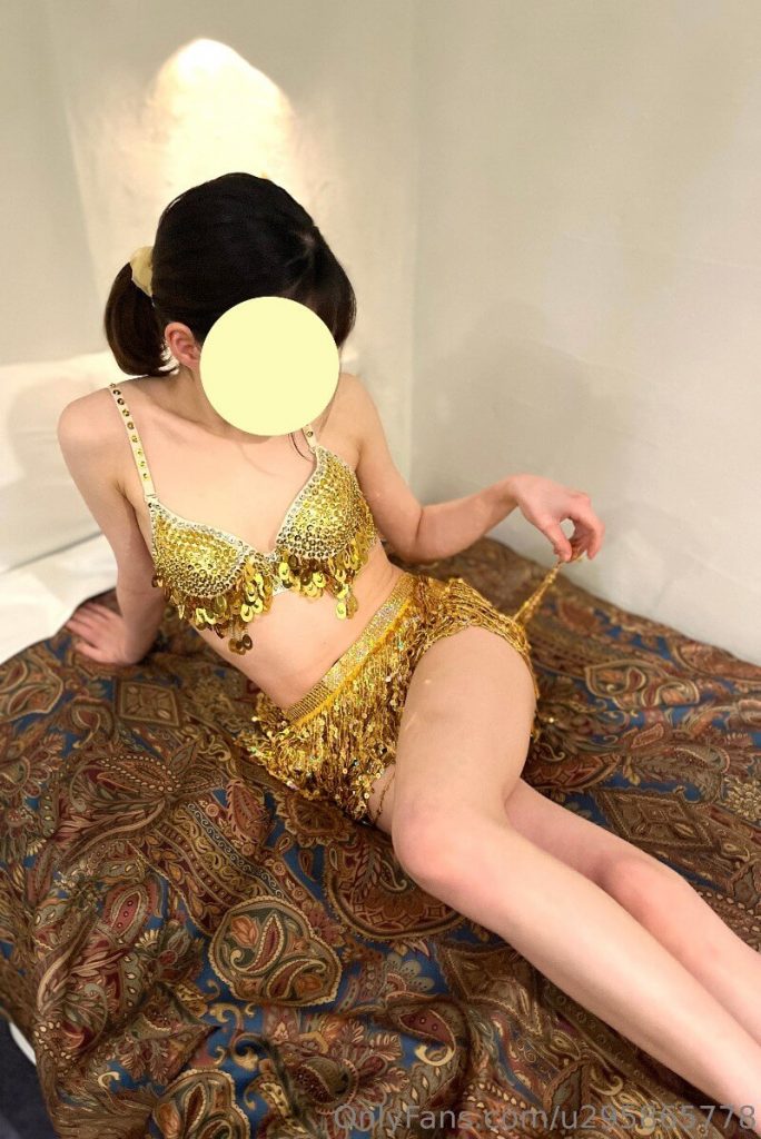 16040733432-684x1024-1