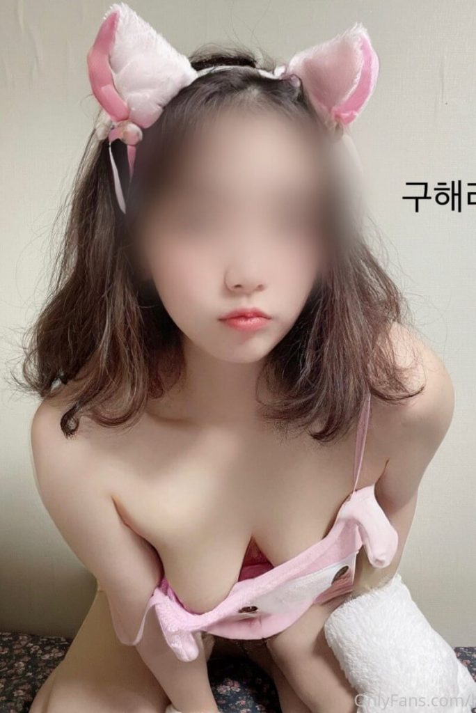 17054545188-684x1024-1