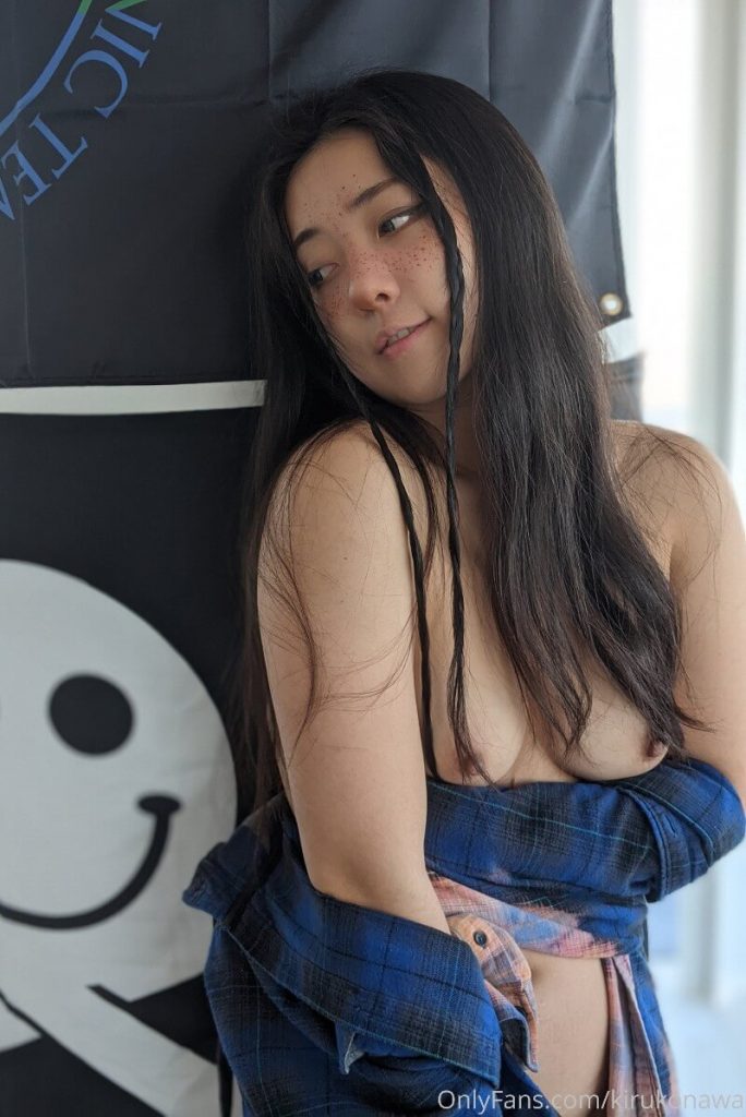 21041034490-684x1024-1