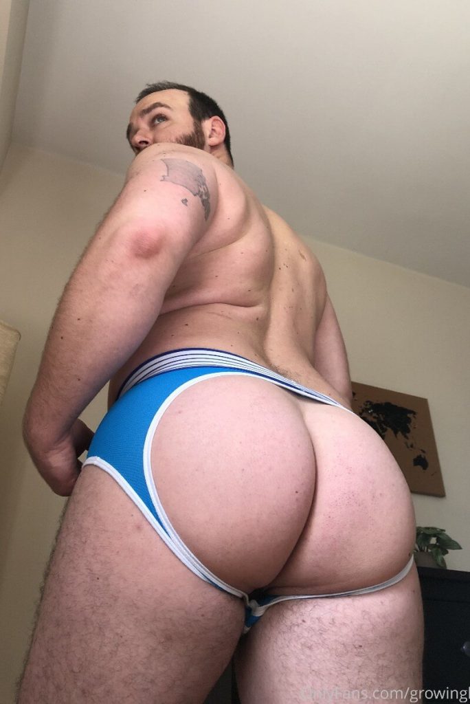 22030726953-684x1024-1