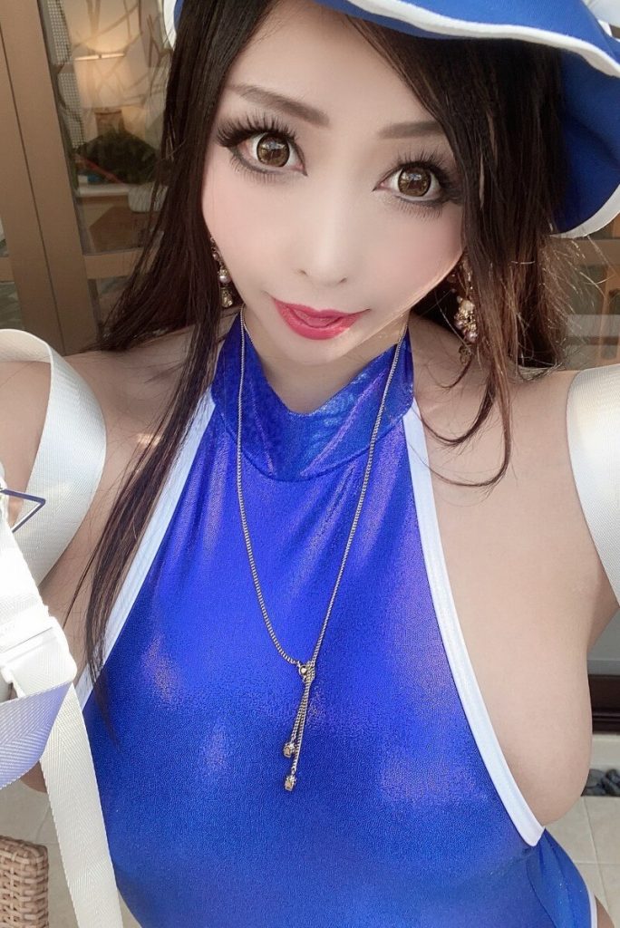 28061808380-684x1024-1