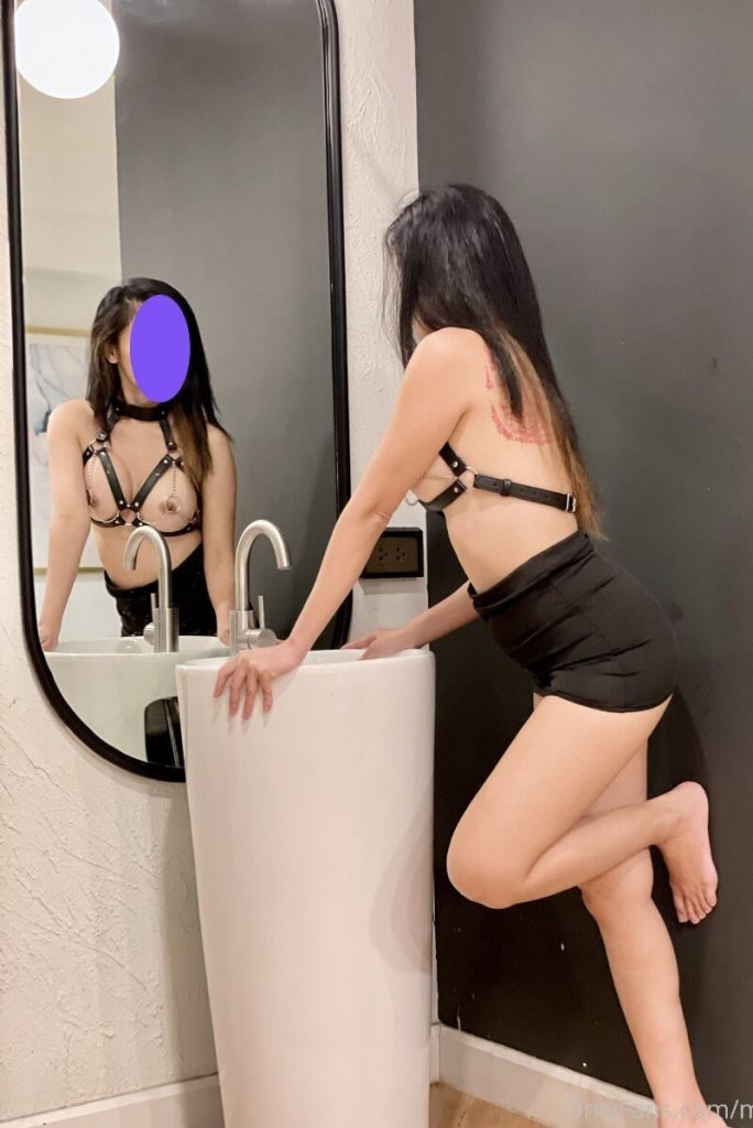 30032819175-684x1024-1