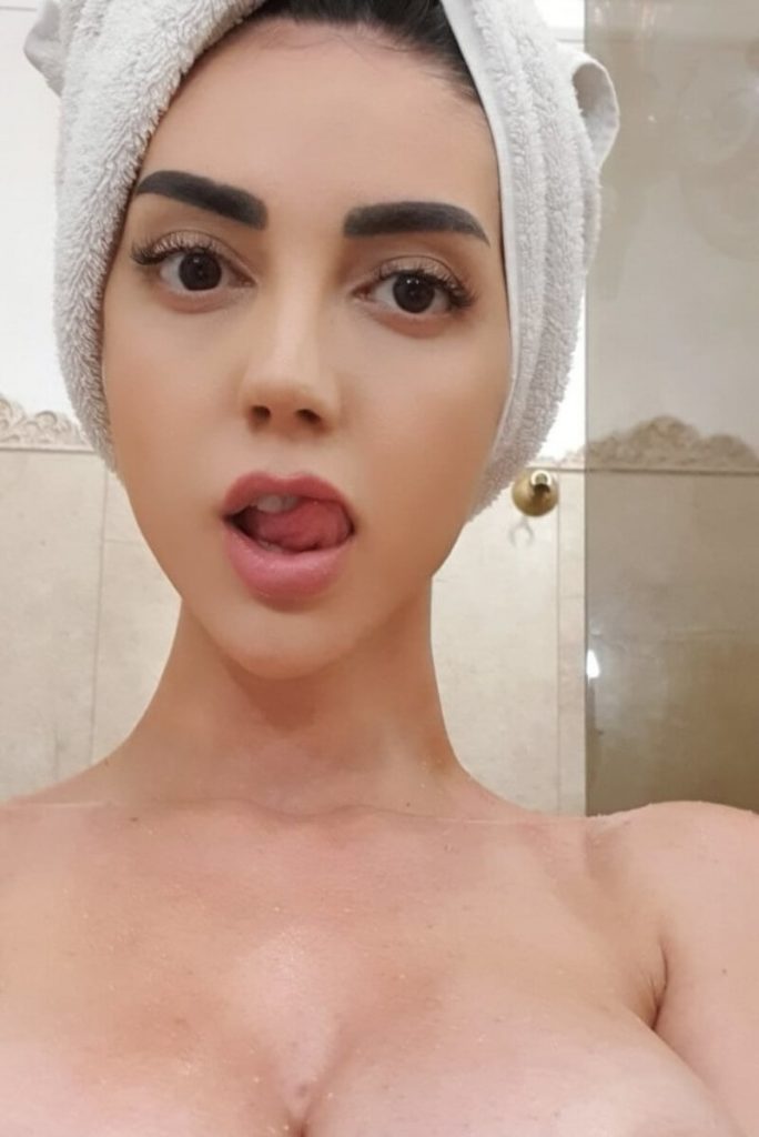 30140755779-684x1024-1